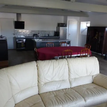 Au Fil De L'eau Bed & Breakfast *